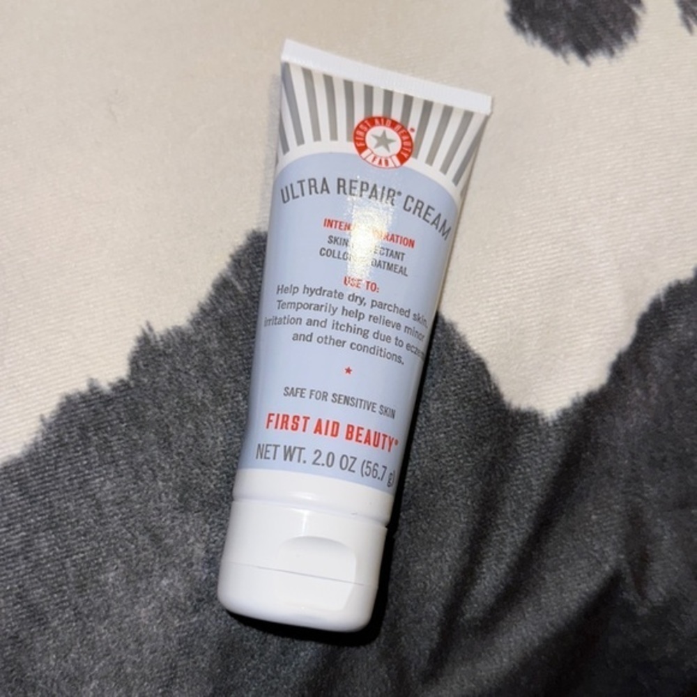 First Aid Beauty Ultra Repair Cream Intense Hydration 2 oz Sensitive Skin Safe